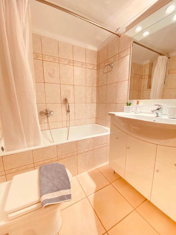 Monastiraki Classy Apartment Athena Bagian luar foto